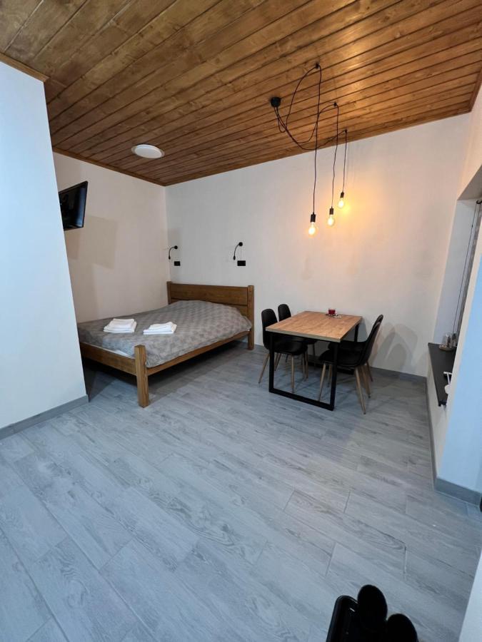 Твоє Сколе Apartment Luaran gambar